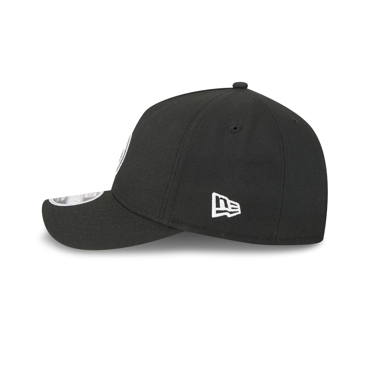 Tennessee Titans Black & White 9FORTY M-Crown A-Frame Snapback Hat