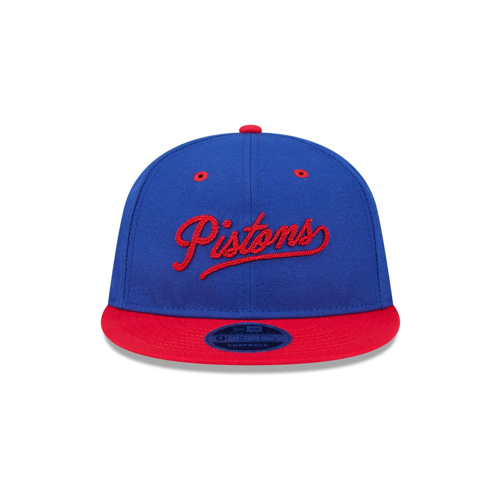 Detroit Pistons Chainstitch Script Retro Crown 9FIFTY Snapback Hat