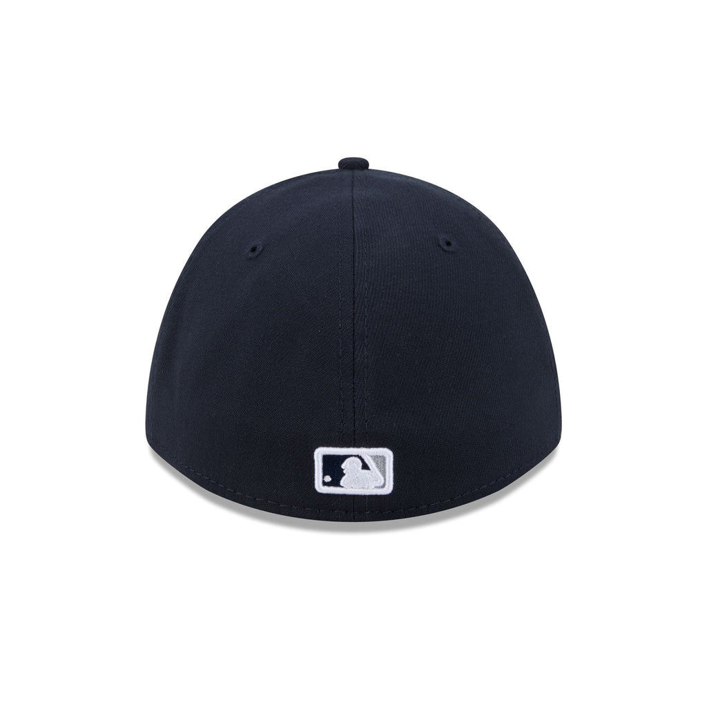 New York Yankees Jackie Robinson Day 2026 39THIRTY M-Crown Stretch Fit Hat