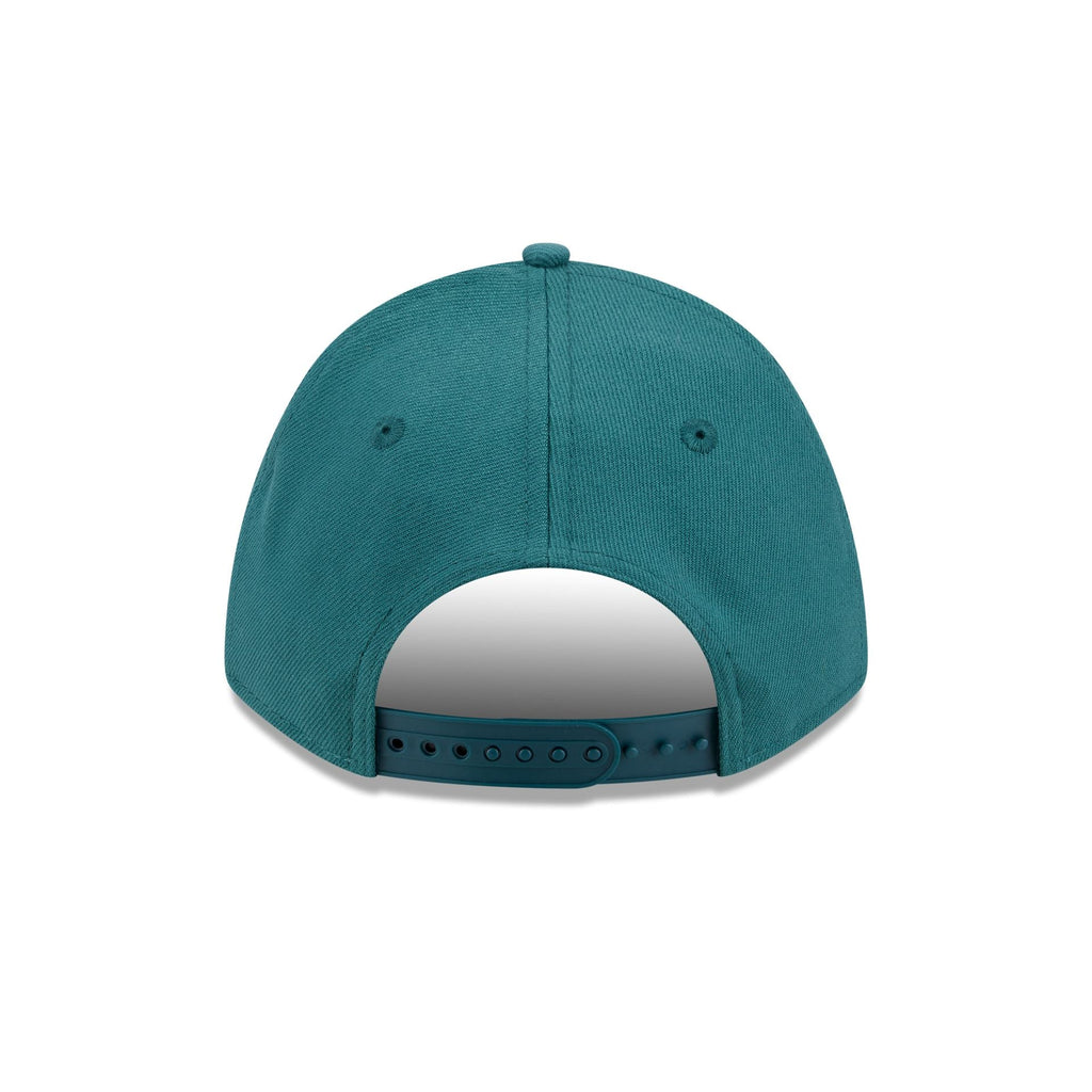 Philadelphia Eagles Technical 9FORTY M-Crown Snapback Hat