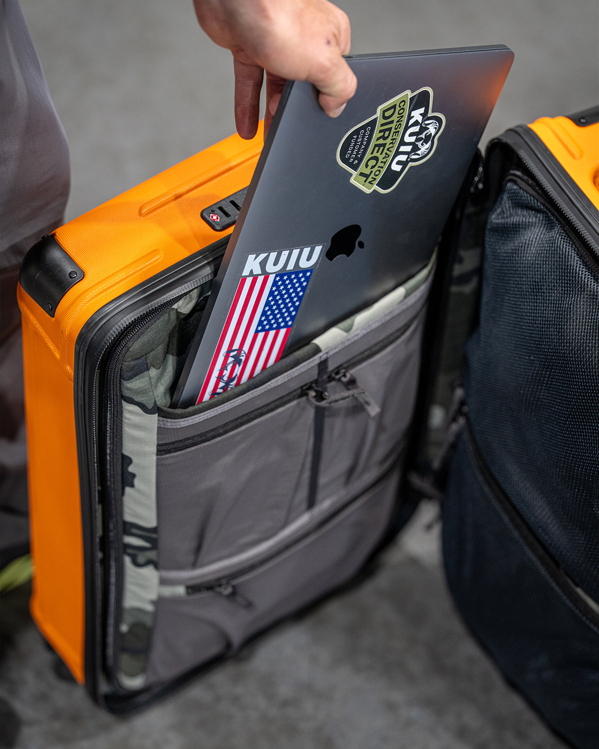 Hardline Spinner Carry-On | Orange