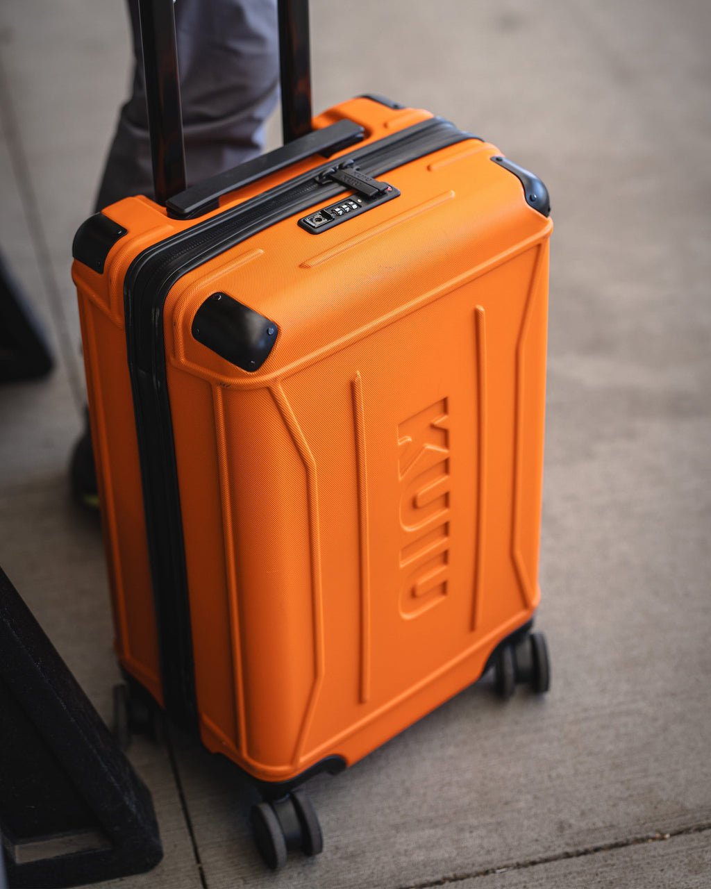 Hardline Spinner Carry-On | Orange