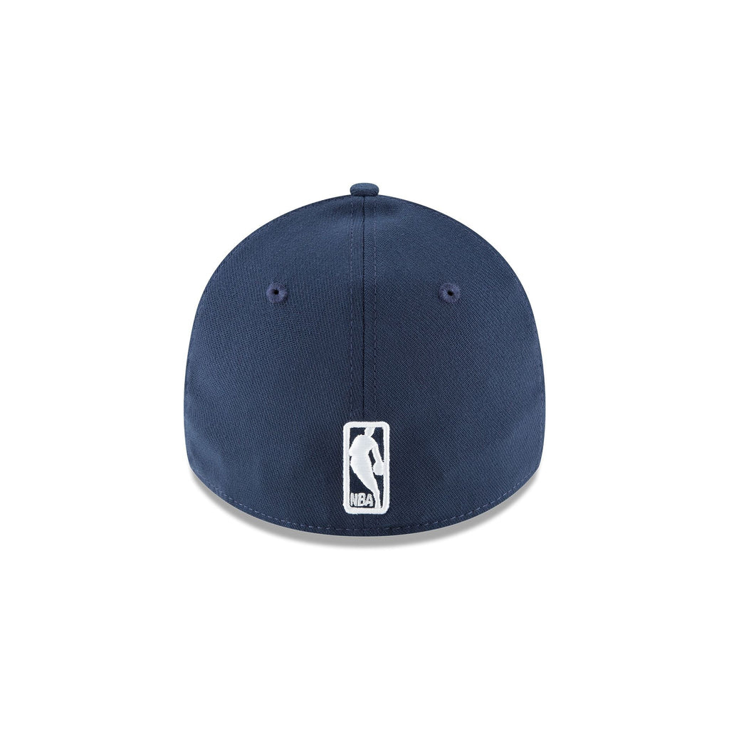 Dallas Mavericks Team Classic 39THIRTY Stretch Fit Hat